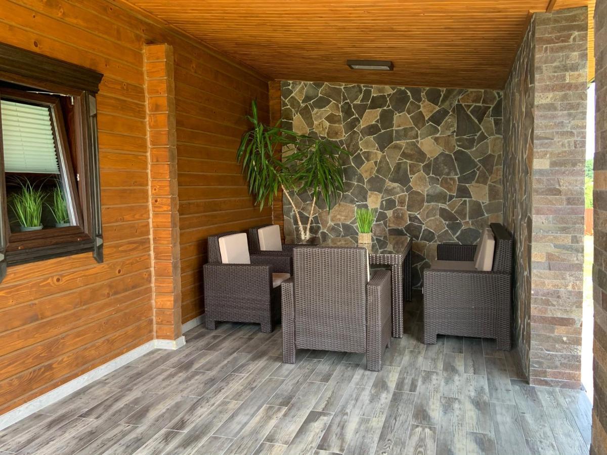 Villa Family House Truskavets Modrychi Luaran gambar