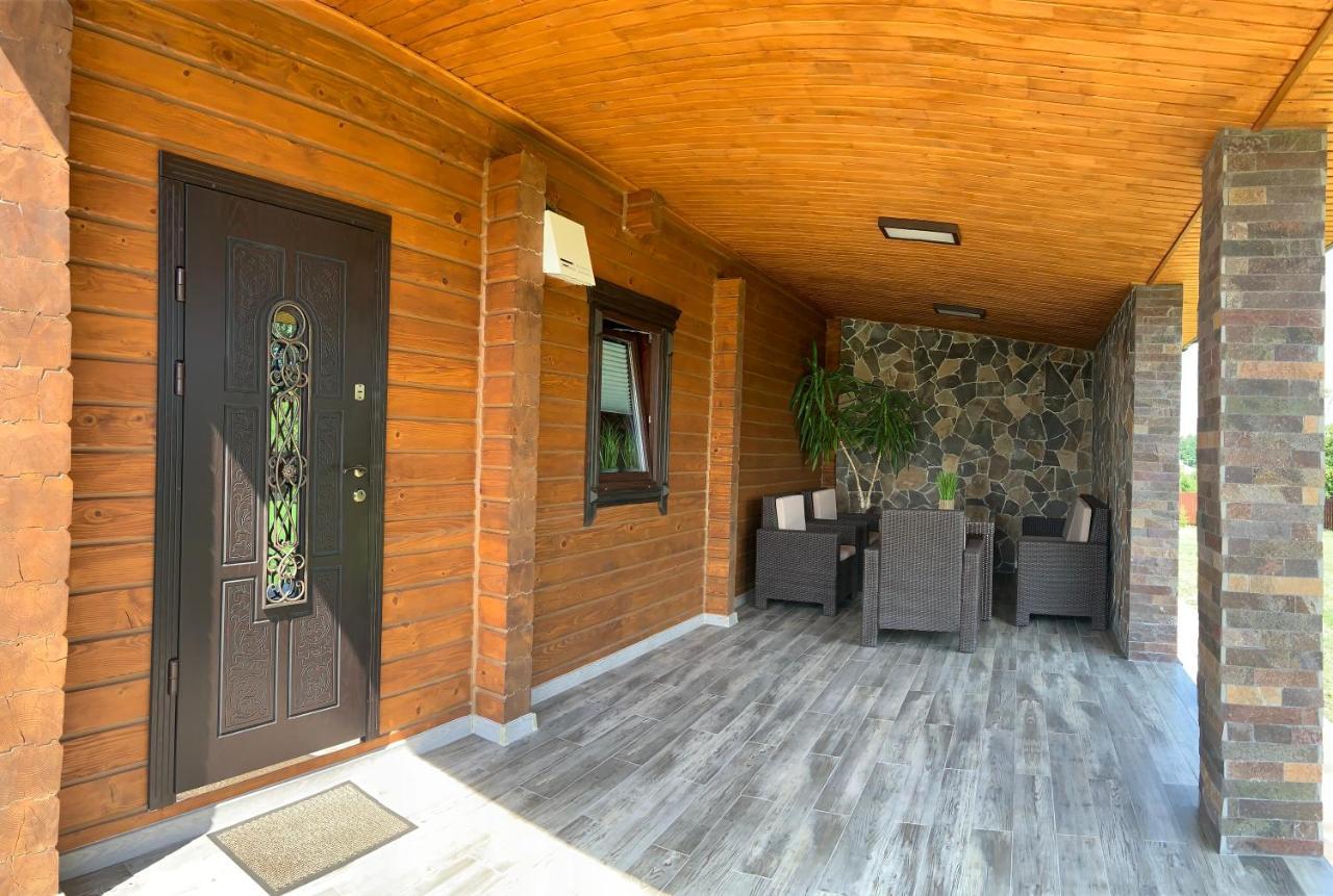 Villa Family House Truskavets Modrychi Luaran gambar